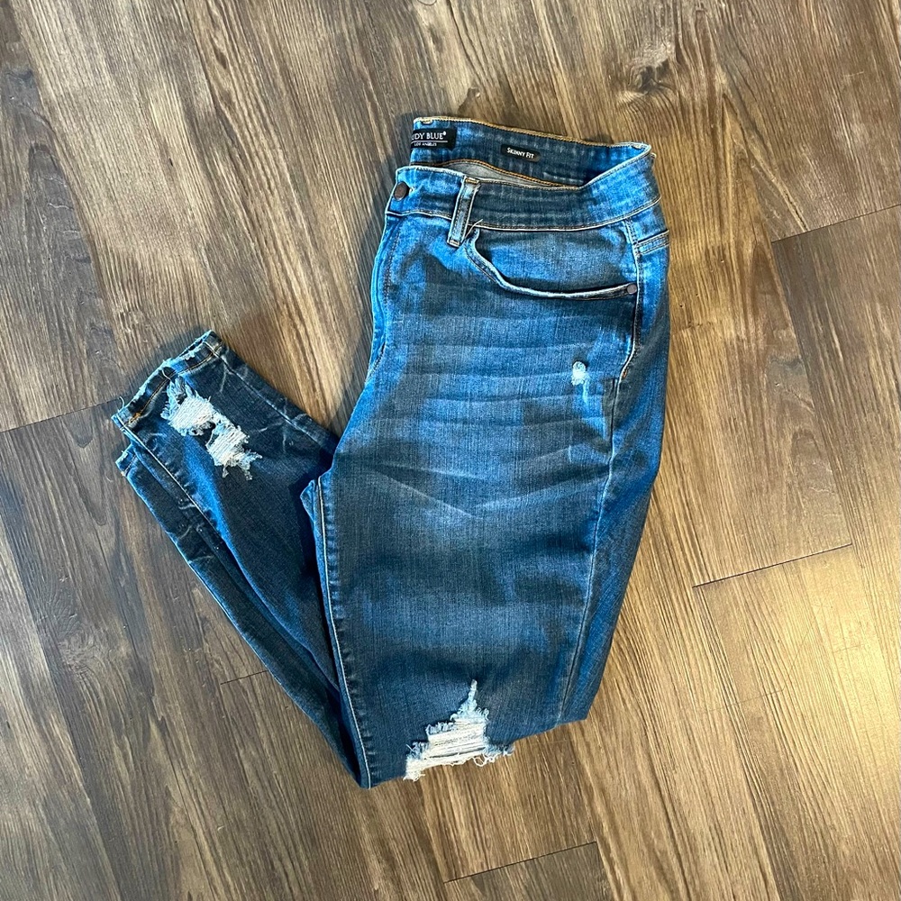 Judy Blue distressed jeans
